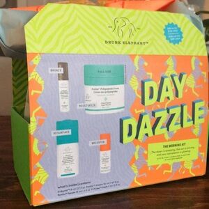 DRUNK ELEPHANT Day Dazzle